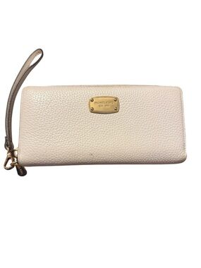 Michael Kors white Leather Wristlet Wallet